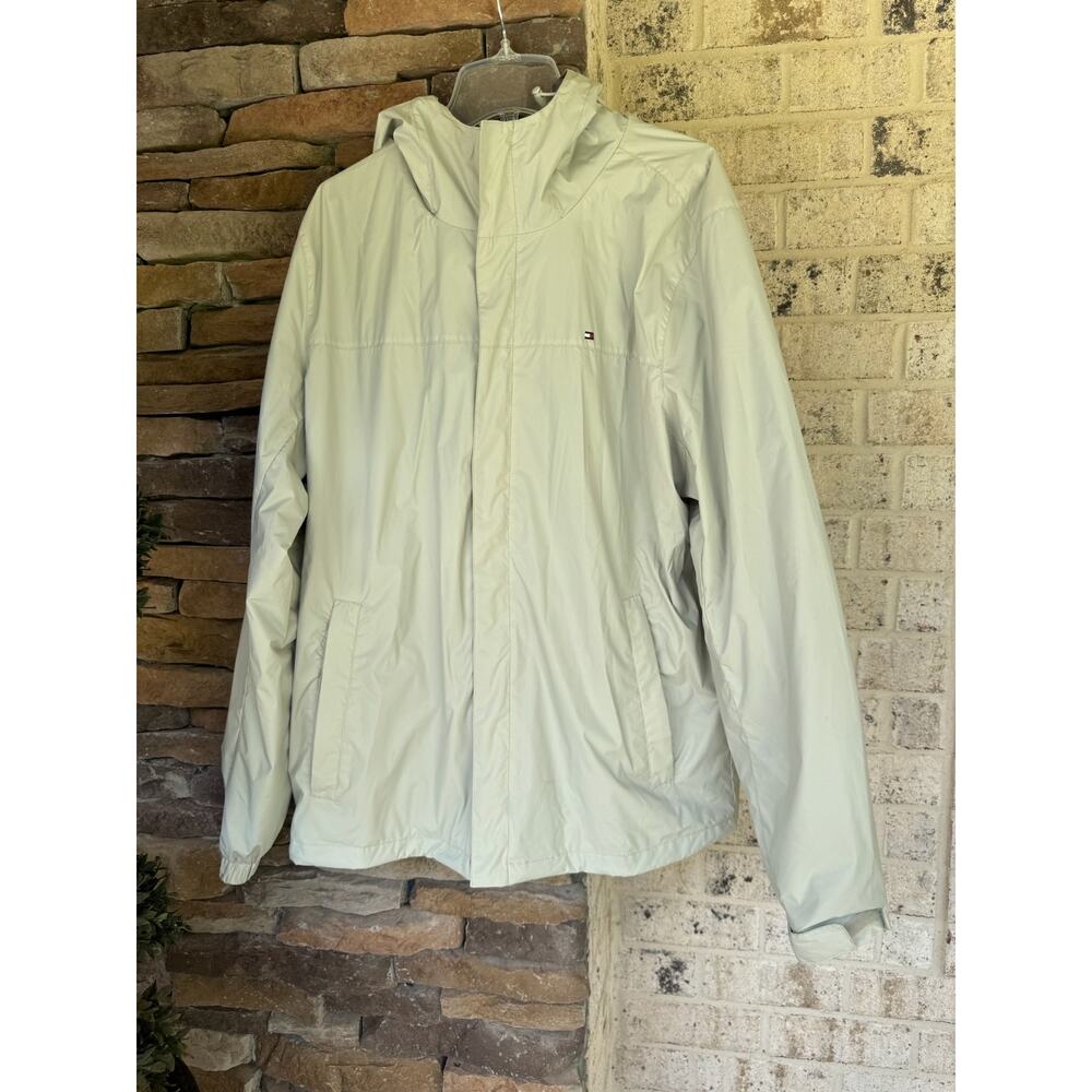 Tommy Hilfiger Mens Hooded Rain Jacket-Size Medium